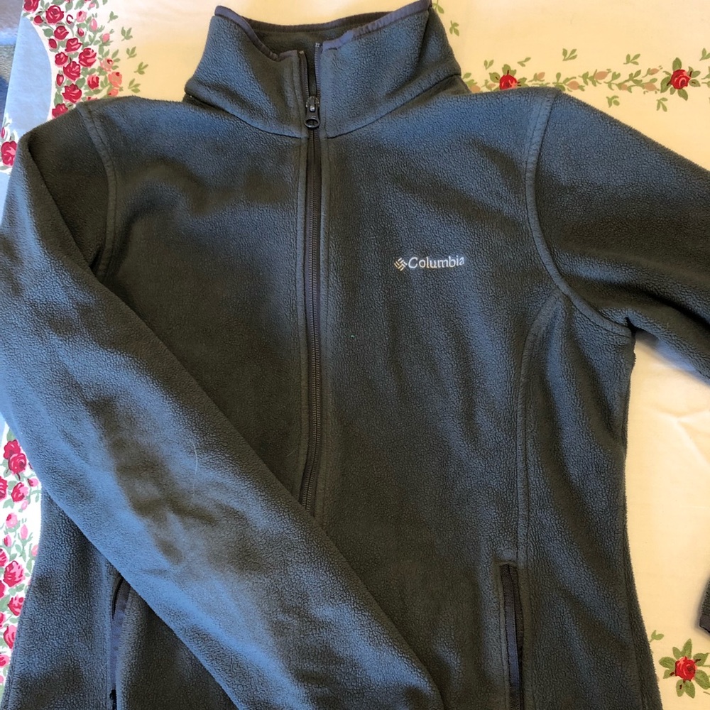 grey columbia zip-up